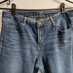 Versace  v19.69 Italia Abbigliamento Sportivo SRL Women's 29/8